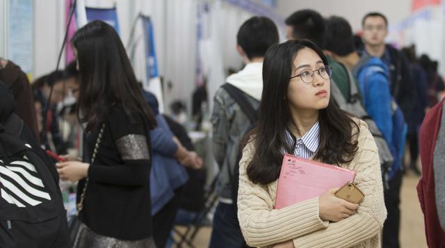 國外留學生已經(jīng)不香了，未來的發(fā)展趨勢該如何選擇呢？我來告訴你